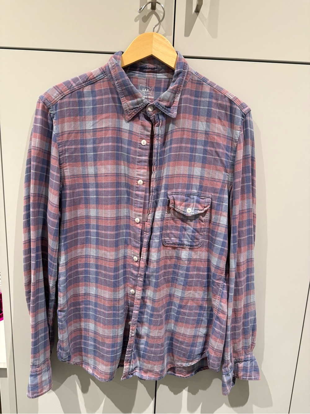 Casual Plaid Button-Down Shirt - Pink & Blue